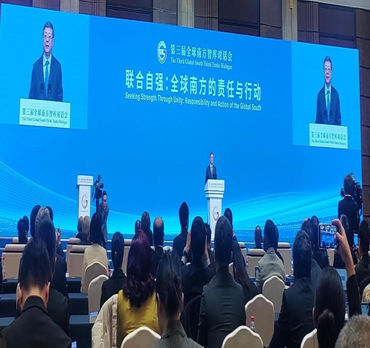 F52CFE157A1F6E3F2E400046012_181FB52B_10CDE F52CFE157A1F6E3F2E400046012_181FB52B_10CDE